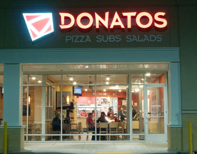 Donatos offers local schools and nonprofit organizations fundraising tools.