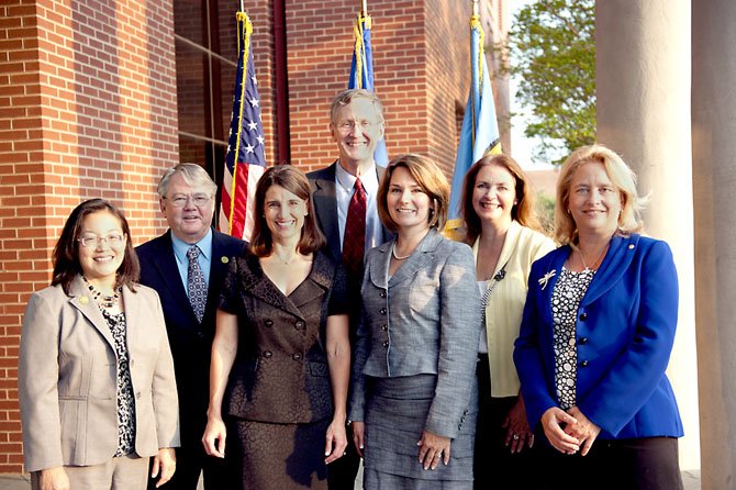 Members of the 2012-14 Herndon Town Council.