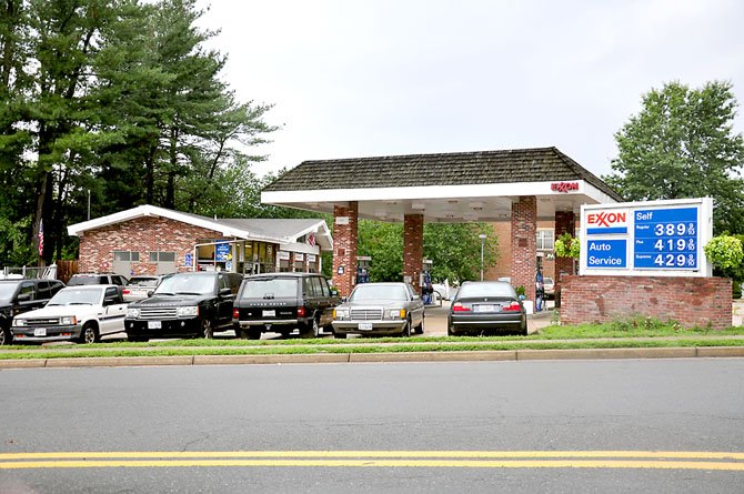 The Exxon station at the intersection of Georgetown Pike and Walker Road will have its fuel tanks removed Sept. 1 and will close by February, leaving the adjacent Shell station as the only gas station in Great Falls. 