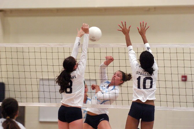 Yorktown junior Hayley Molnar tallied 20 kills in the Patriots’ season-opening victory against South County on Aug. 27.
