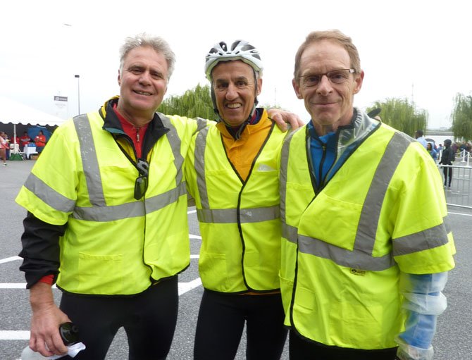 Tom Curcio, Ed Farino and Tom Swinson rode the pace bicycles for the lead runners.
