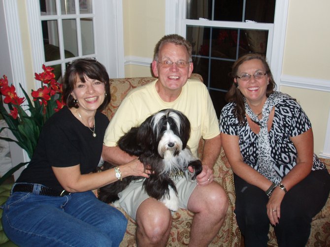 Donna Martin, Sashi, Philip Martin and Sherri Helms (the woman who spotted the dog and called Martins.)