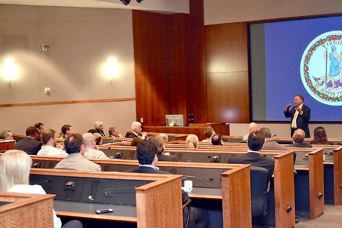 U.S. Senator Tim Kaine (D) hosted a town hall with more than 175 employees from Oracle and other Northern Virginia technology companies.
