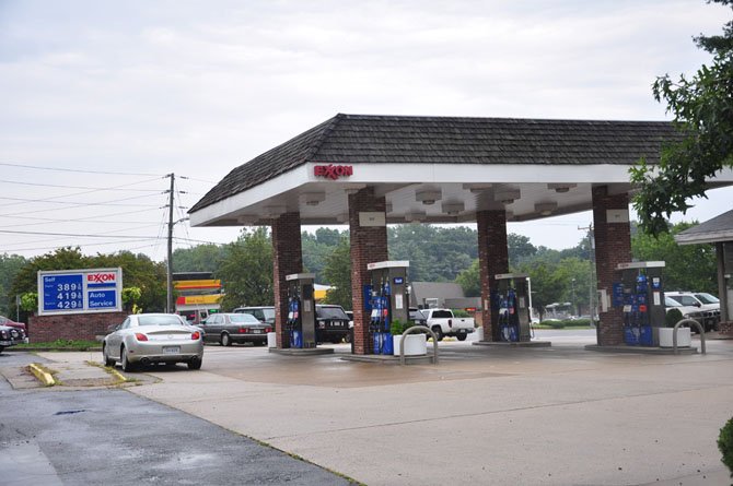 The Great Falls Citizens Association will host a public meeting about environmental issues stemming from contamination from the former Great Falls Exxon Station May 14. 