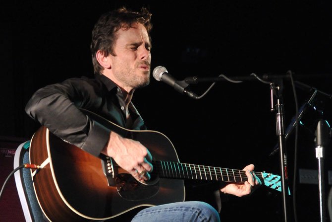 Charles “Chip” Esten of “Nashville” showed off his range and singing style on Friday, May 3, at his show at the Durant Arts Center to benefit The Scholarship Fund of Alexandria.  