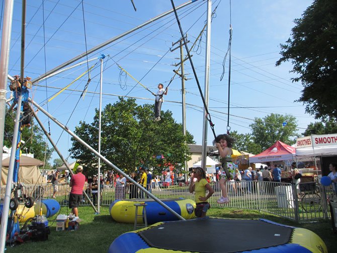 If you’re looking for adventure at ViVa! Vienna!, you can bungee jump.