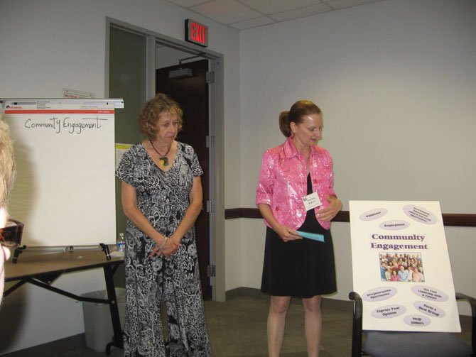 Julie Ellis, Mount Vernon representative to the Commission on Aging, and Patricia Rohrer, Long Term Care Family Services advisor, leads the community forum on aging.