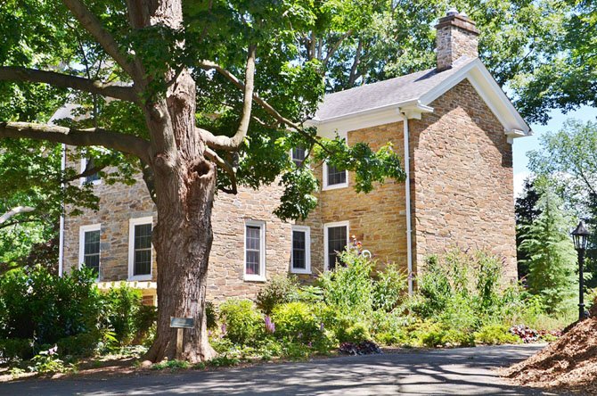 Bienvenue, an 18th century colonial on Churchill Road, has ties to both the Revolution and the Civil War.