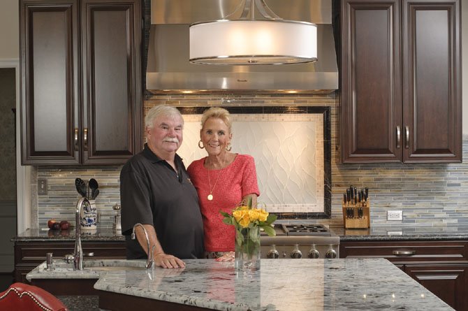 Dave and Nancy Mulligan, who have occupied their spacious Oak Hill Colonial for more than 20 years, wanted their kitchen to better accommodate daily needs and social gatherings. Dave, who is passionate about cooking, worked closely with an interior designer at Sun Design Remodeling.