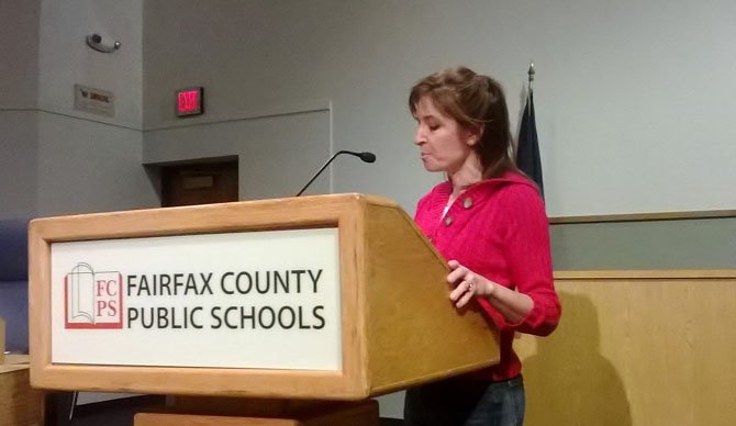 SLEEP advocate Beth Steel speaks in favor of later high school start times at a recent school board public hearing. 