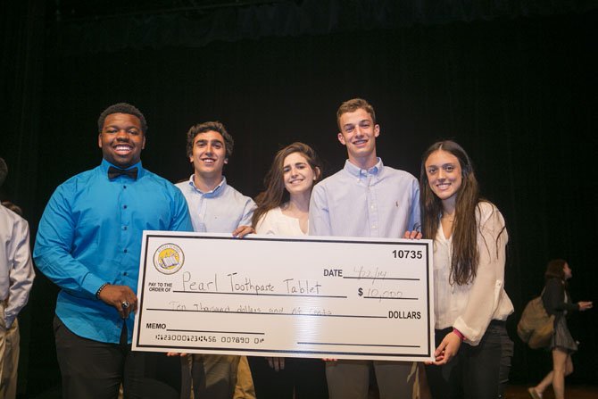 The winning team, from left, includes Jindu Chiazor, Ogulcan Atakoglu, Emma Goldberg, James Barlia and Cristina Avila.
