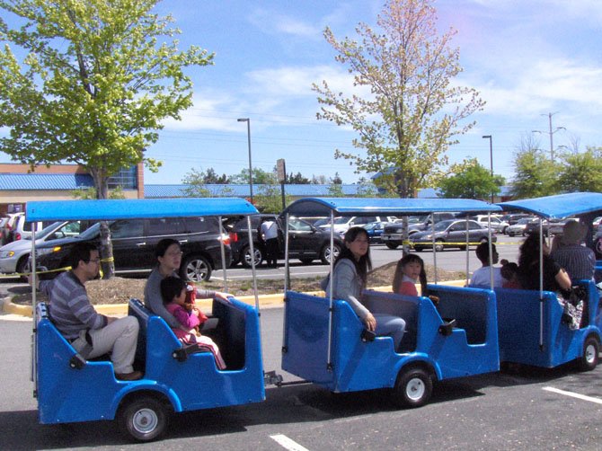 Chantilly Day attendees ride the trackless train.