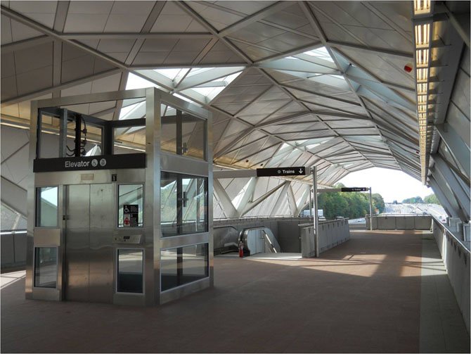 Mezzanine level of Wiehle-Reston East Station.