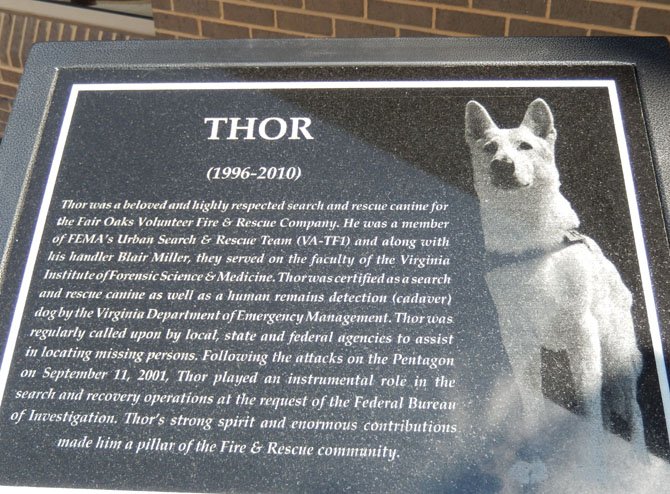 The memorial outside the Fair Oaks District Station tells Thor’s story.
