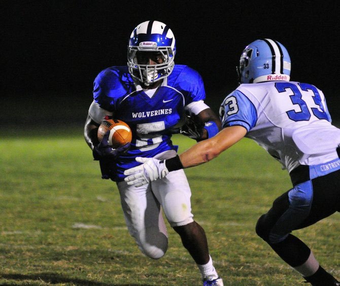 DeMornay Pierson-El played three different offensive positions, defensive back and special teams during his four varsity seasons as a member of the West Potomac varsity football team.