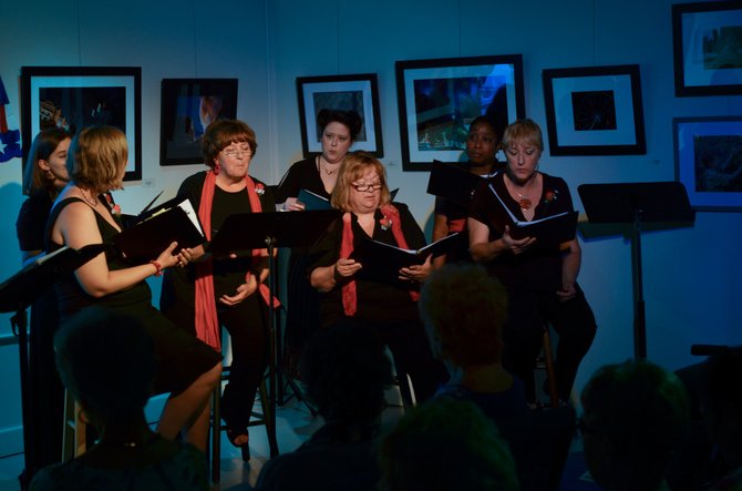 The women of Voce Chamber singers had a summer concert at ArtSpace Herndon on July 12. They sang hit songs of the 1940’s and ‘50s.