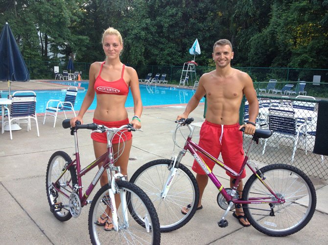 Martin Stefanov and Victoria Tshacheva from Bulgaria with bikes supplied by Continental Pools, their sponsor company.
