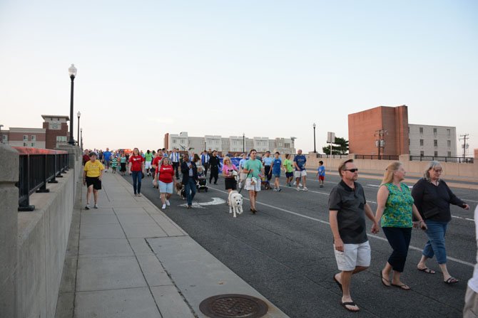 Hundreds of members of the Springfield community came out to support the renewing of the Army Community Covenant.
