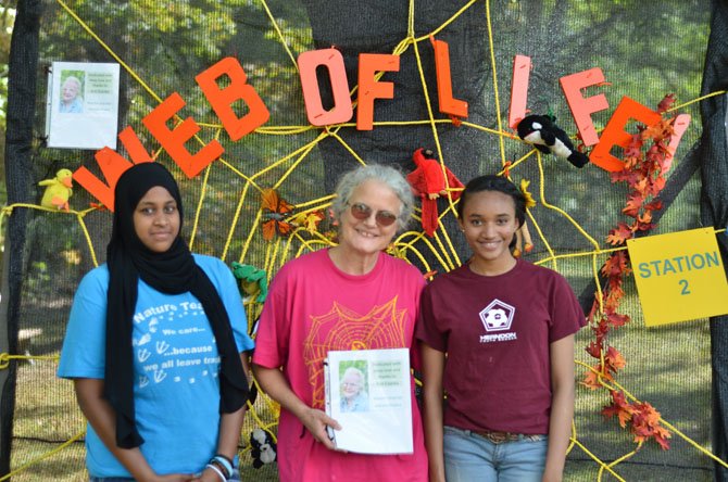 Baraa Abdelhafiz, Beth Hardesty and Reem Osman talked to visitors about the web of life at the 2014 Herndon NatureFest held at Runnymede Park. The Friends of Runnymede dedicated the day’s work to Ann Hopper Csonka who passed in March 2014.