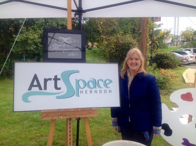 Herndon resident Robin Carroll, a member of the Board of Directors for the Herndon Foundation for the Cultural Arts, helped coordinate the 2014 Herndon Fine Arts Festival.