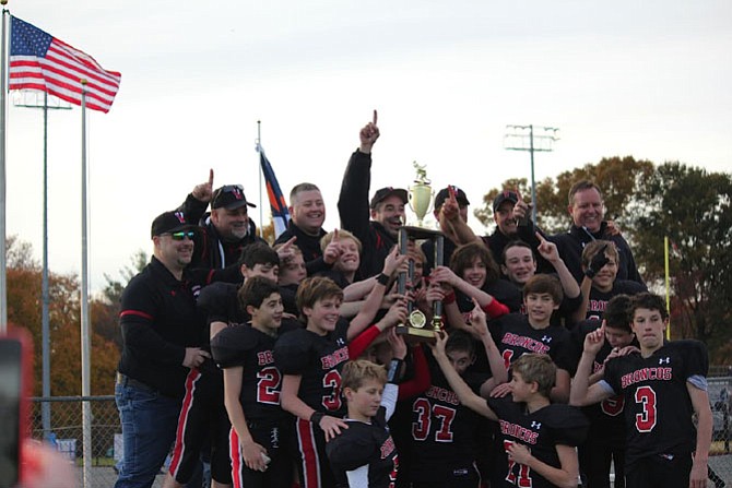 The Vienna Broncos finished the season undefeated.