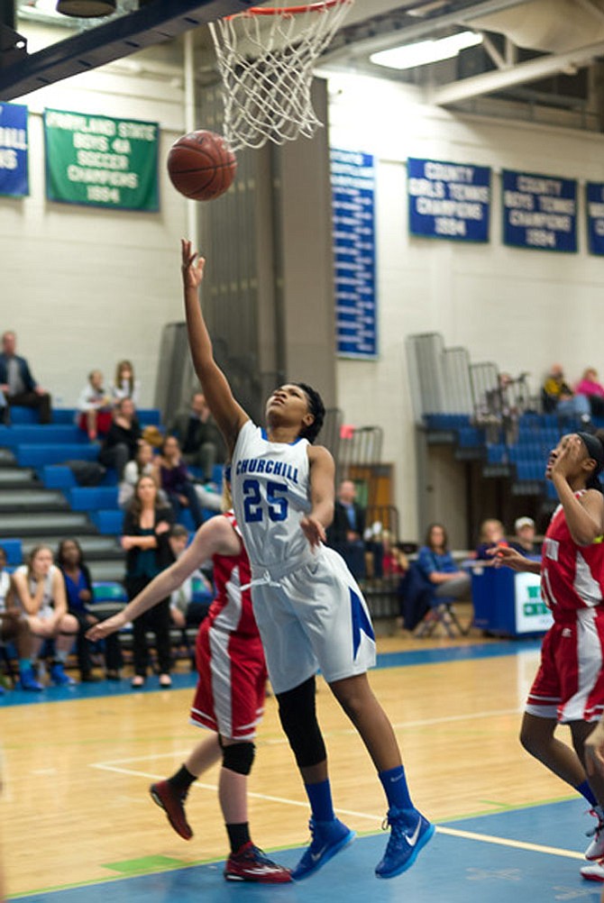 Churchill’s Japria Karim-Duvall scored 18 points against Wootton on Dec. 12. Photo by Harvey Levine/The Almanac