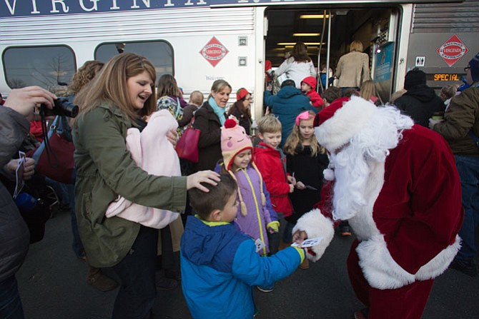 On Saturday, Dec.13, Virginia Railway Express (VRE), held its 18th annual “Operation Lifesaver Santa Trains.”
