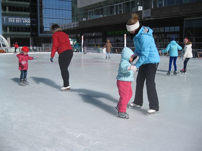 Tysons After Dark: Where to Find Indoor, Outdoor Ice Skating