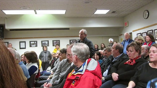 Members of the community that attended Thursday’s meeting with Supervisor Herrity and the Fairfax Park Authority to discuss a proposal to reconstruct areas of Burke Lake Park.
