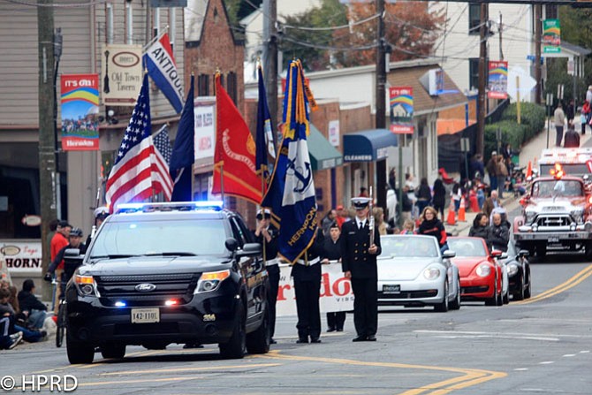 Saturday, Oct. 24, hundreds of people lined Elden and Lynn streets in downtown Herndon to show how much they care about students and the Herndon community. 
