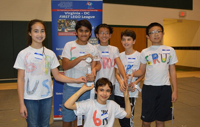 From left: Christina Luckett, Shaurya Saran, David Pan, Sasha Pasmanik and Anthony Wang. In front (kneeling): Max Golub.