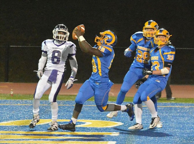 Robinson running back Sean Foncha rushed for 157 yards and three touchdowns during the Rams’ 31-24 victory over Chantilly in the 6A North region quarterfinals on Nov. 20.