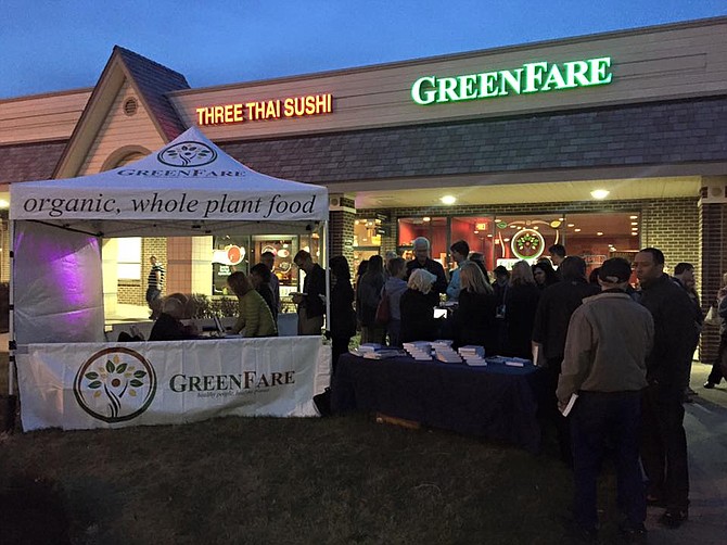 Monday March 7, members of the Herndon Town Council joined the public for an official ribbon cutting for the GreenFare restaurant at 408 Elden Street in Herndon. The restaurant is open 11am to 9pm daily.