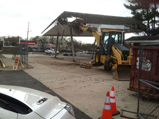 TD Bank, National Association and the landowner razed remnants of the former Exxon Station on March 31, according to Great Falls Citizens Association.
