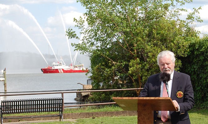 ODBC president Richard Banchoff offered remarks at the ceremony’s close with Washington’s fireboat, John H. Glenn, in the background.
