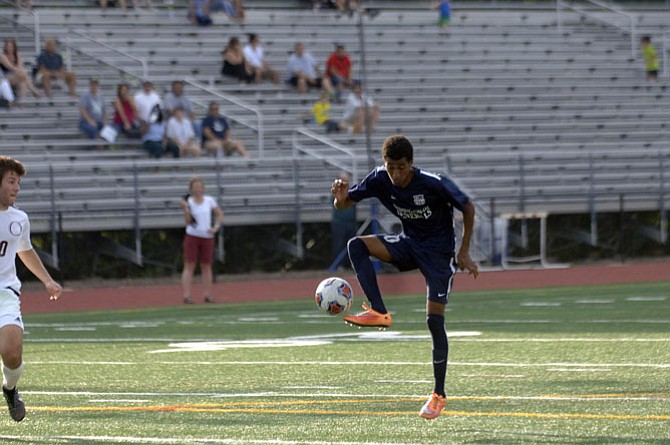 Washington-Lee’s Benhur Gebretnsaie scored a goal against Oakton during the Generals’ 2-1 win on May 26.