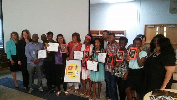 Participants and teachers of RARE, Pierrette Hall (principal), Gwen Hubbard-Lewis (founder), G. Day-Fuller (chair of board) and Mayor Allison Silberberg.