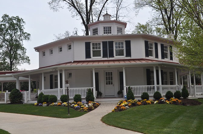 This octagon-shaped McLean home was inspired by a California house.
