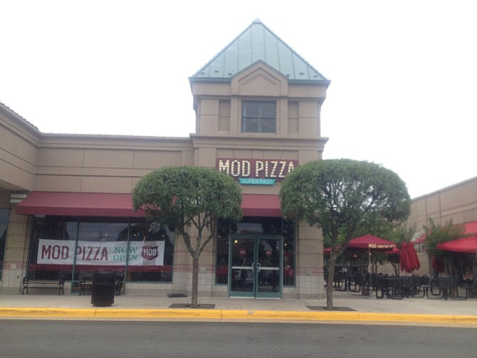 The new MOD Pizza located at Reston’s Plaza America opened on Friday, July 1. Guests can choose specialty pizzas or create their own with a range of toppings.
