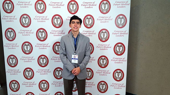 Rising junior at Thomas Jefferson High School for Science and Technology, Kamron Soldozy, represented Northern Virginia at the Congress of Future Medical Leaders, a gathering of the nation’s brightest high school students interested in medicine, from June 25-27.
