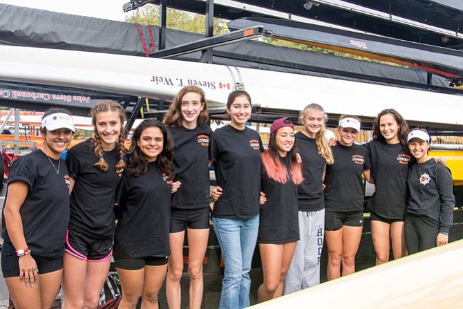 Lightweight Women's 8 and their coach at the head of the Hooch in Chattanooga.