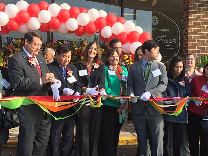 Del. Eileen-Filler Corn (D-41), Supervisor Pat Herrity (R-Springfield) and others participating in the ribbon cutting of the new H-Mart. 


