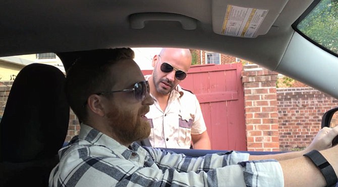 Officer Camero, played by private investigator Fellman Cabero, confronts Sam Dworkin, playing a frustrated motorist. The video dramatization portrayed the facts of the mock jury exercise for Berlin law students and professors. 