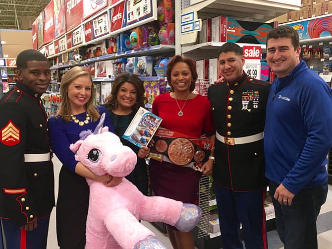 Garrett O’Shea and his PockitShip team helped deliver toys for the 2016 Toys for Tots campaign.