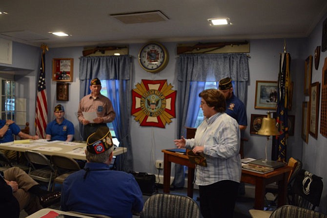 The VFW was impressed by teacher Theresa Early creating a fourth grade color guard to accompany the school’s daily pledge of allegiance to the American flag. Early said she also uses old pieces from her grandfather’s military uniform to inspire her students.