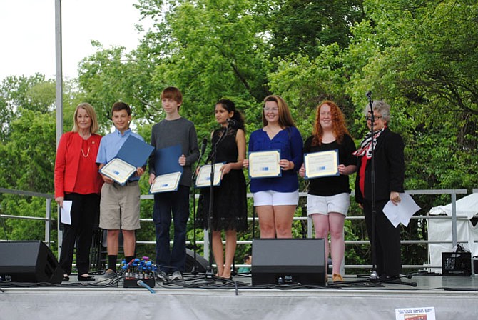 Del. Kathleen Murphy (D-34), Garrett Detter, Ian Murphy, Neha Vutakuri, Helen Ganley, Mairin Fallon, and Jane Strauss.