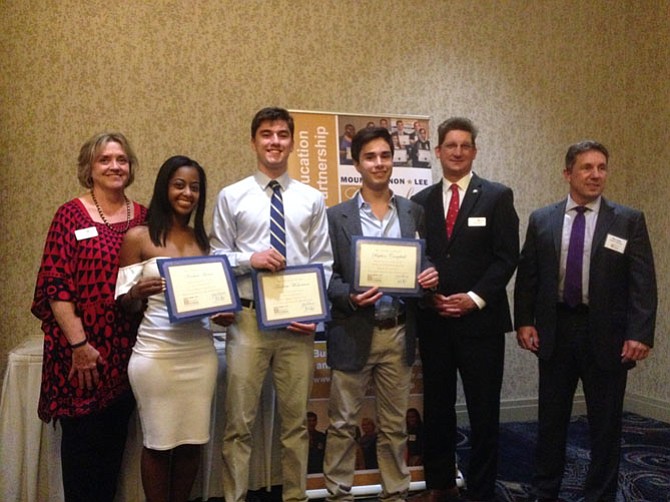 Scholarship winners and Mount Vernon-Lee Chamber of Commerce members.