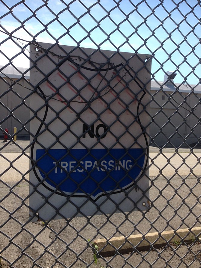 Fences surround the GSA site off Loisdale Road in Springfield. On Tuesday, July 11, the GSA and FBI cancelled the procurement for the “new FBI consolidation project.”