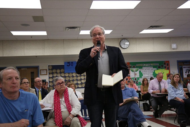 Dennis Hays, president and at-large director of the Reston Citizens Association, voiced concern for temporarily relocating the shelter and library during the meeting.
