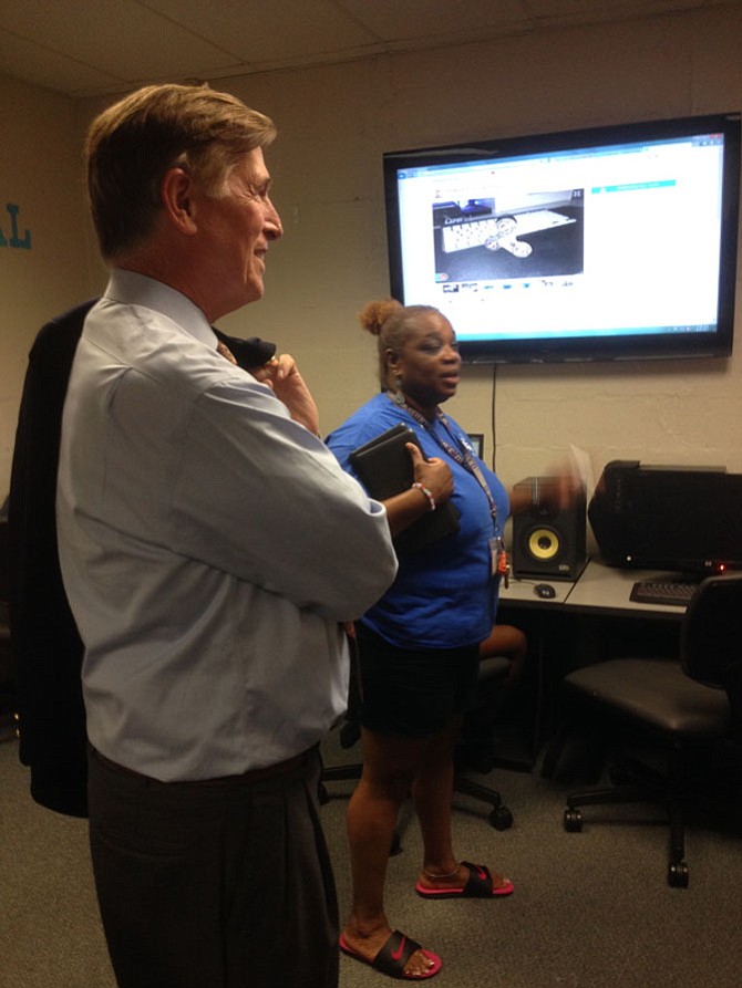 U.S. Rep. Don Beyer (D-8) with Denise Taylor in the computer center at the Gum Springs Recreation Center in Mount Vernon.